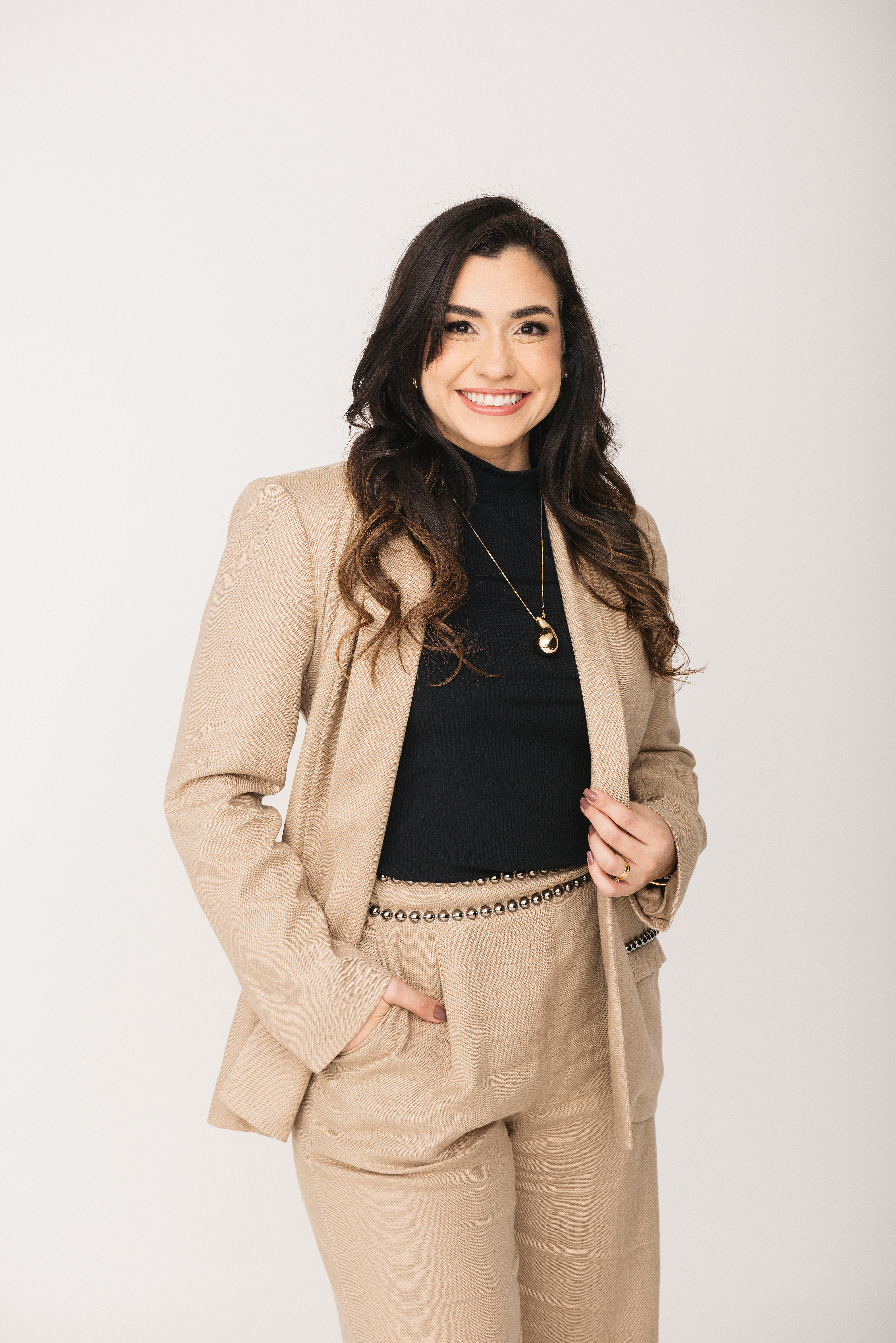 Dra. Luiza Paixão de Oliveira